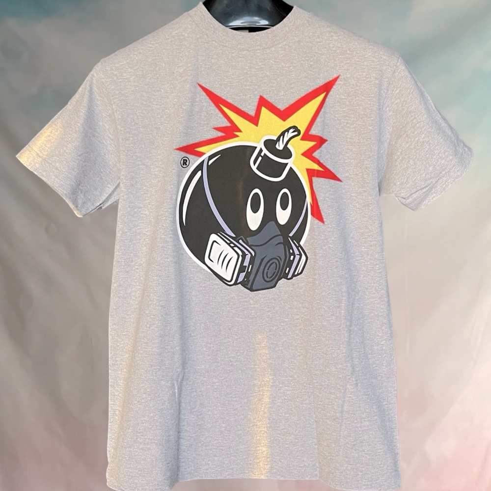 NWT Small Gray The Hundreds x Obsidian Adam Bomb Gas Mask T-Shirt